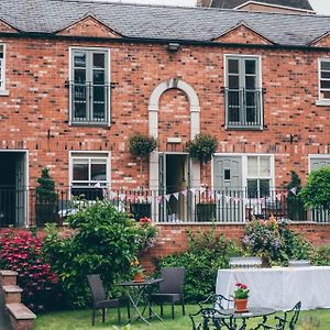 Darwin'S Townhouse